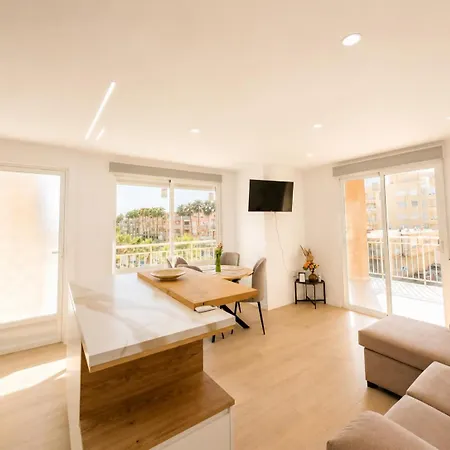 Blue Peak Apartment: Diseno Junto Al Mar