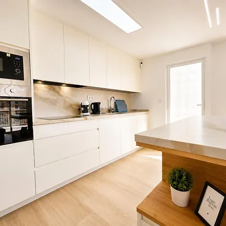 Blue Peak Apartment: Diseno Junto Al Mar Torrevieja